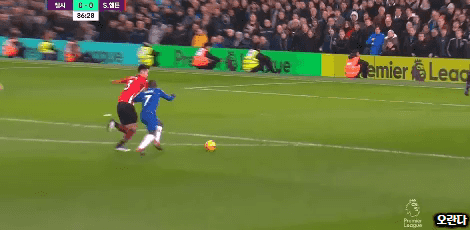 소튼 살려내는 요시다마야의 결정적 수비.gif | 인스티즈