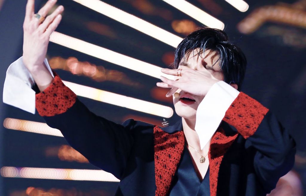 [동방신기] 유노윤호 한국 vs 일본 무대 스타일링 | 인스티즈