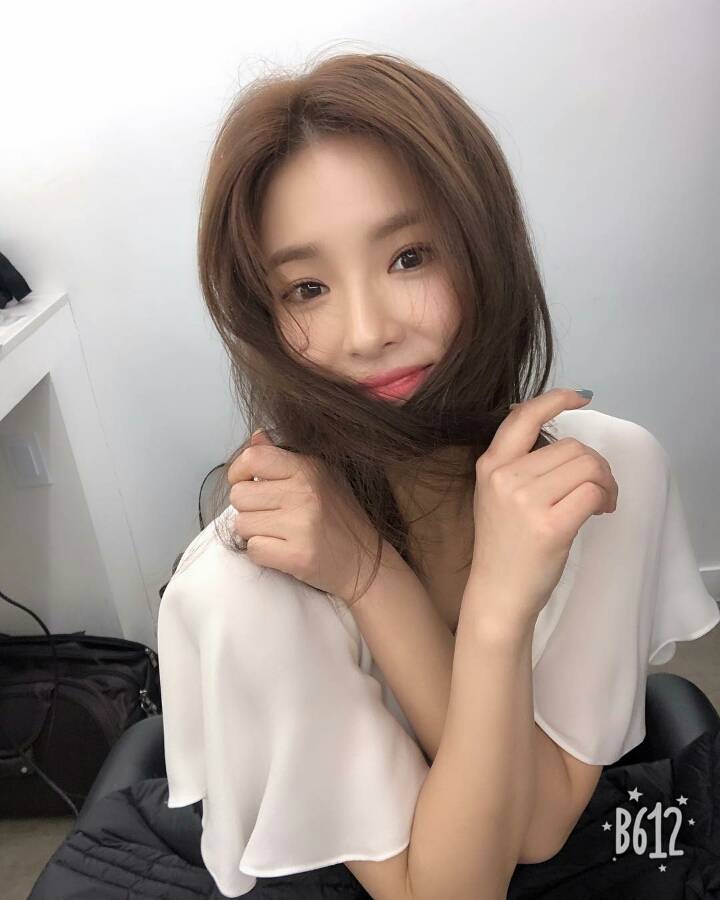 오늘자 신세경 인스타 업뎃 | 인스티즈