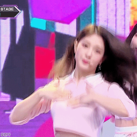 190103 엠카운트다운 프로미스나인 다시만난세계.gif | 인스티즈