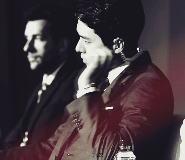 배우 현빈 옆모습 클라스.gif | 인스티즈