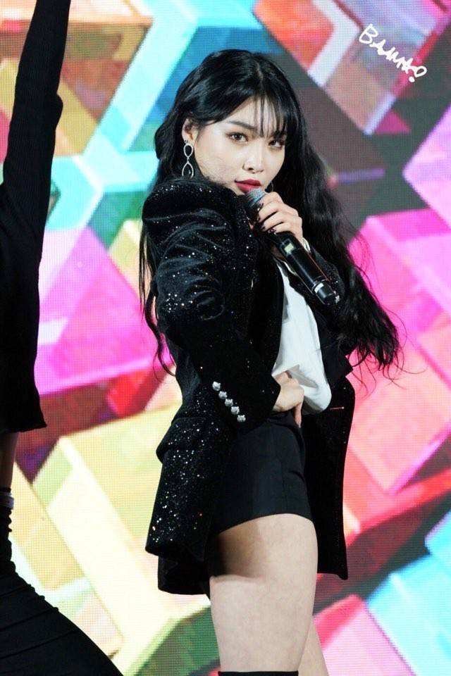 앞머리있는 청하 | 인스티즈