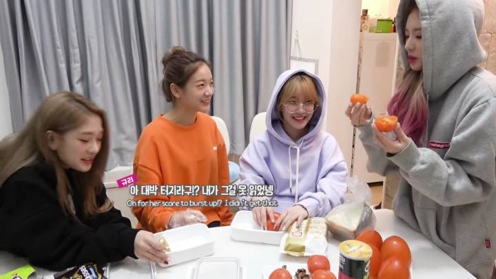 이채영 수능 도시락 만들던 프로미스나인 깨알 장면.jpg | 인스티즈