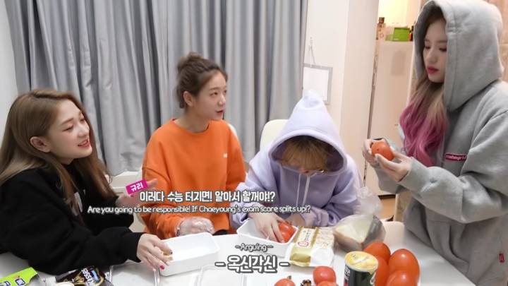 이채영 수능 도시락 만들던 프로미스나인 깨알 장면.jpg | 인스티즈