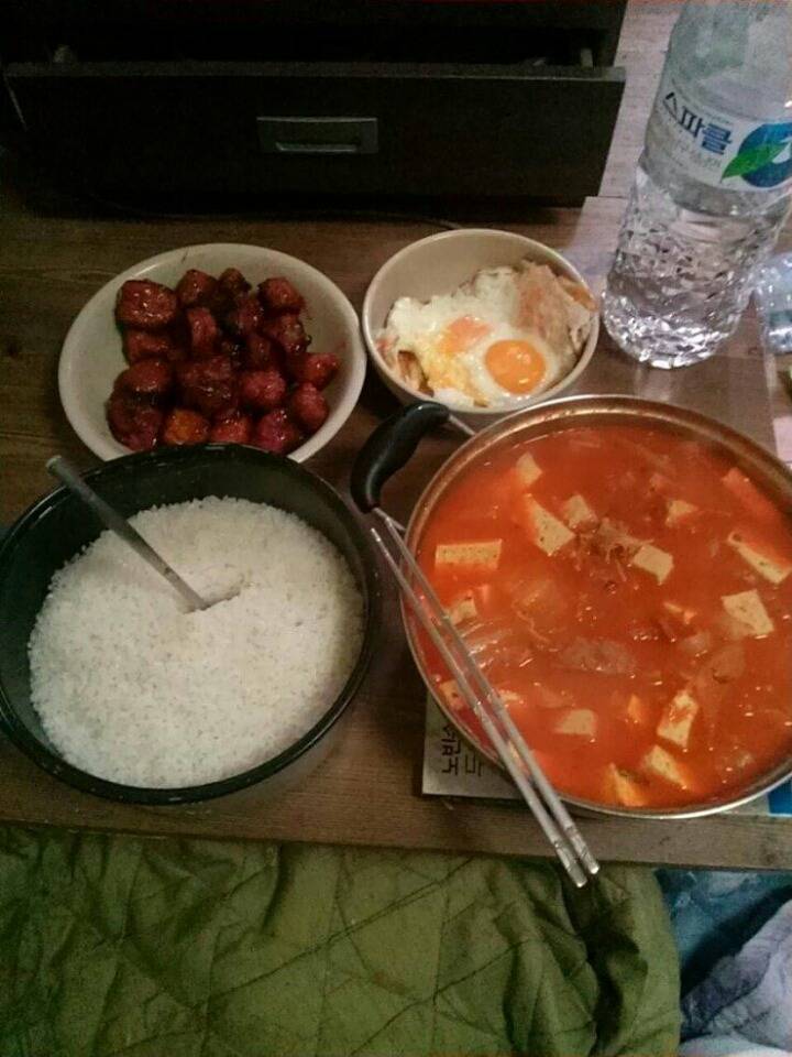 기타음식갤러리에 새롭게 등장한 1일 1식 빌런.jpg | 인스티즈