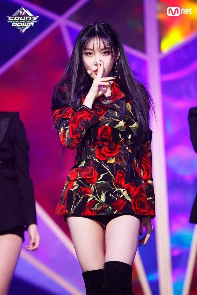 앞머리있는 청하 | 인스티즈