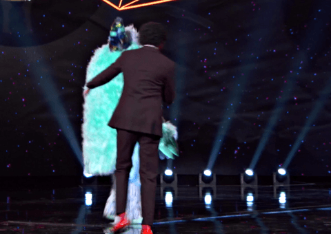 미국판 복면가왕 코스튬의 치명적인 단점들ㅋㅋㅋㅋㅋㅋ.gif | 인스티즈