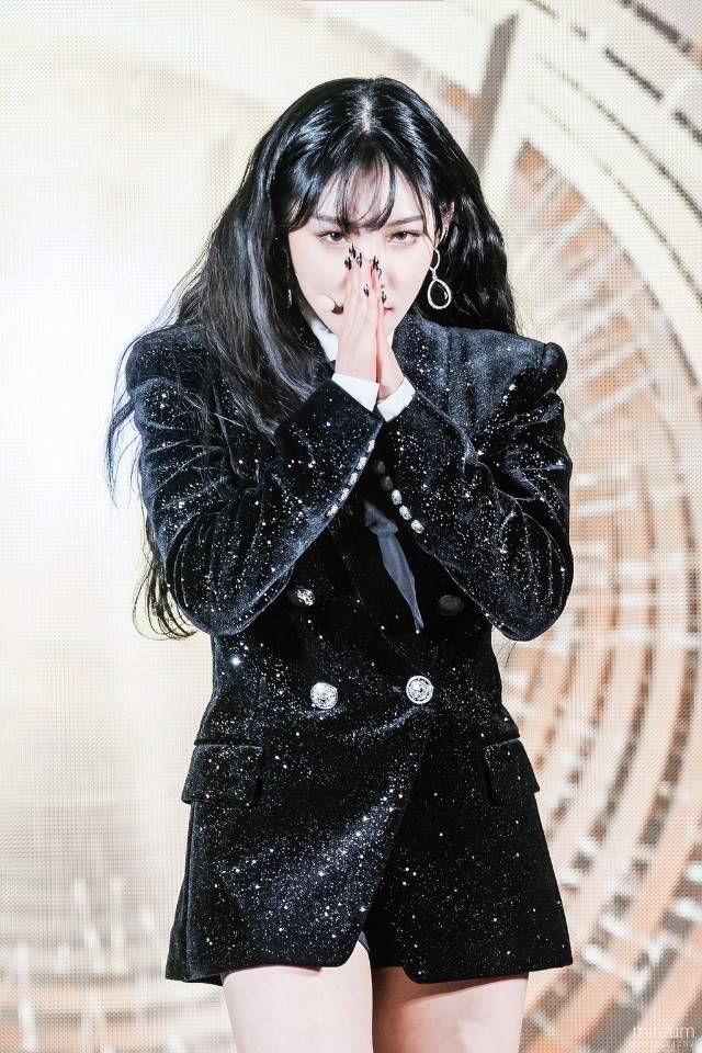 앞머리있는 청하 | 인스티즈