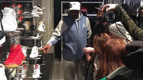 흔한 나이키 매장 점주.jpg | 인스티즈