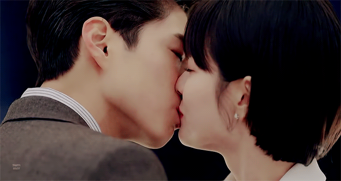 최근 송혜교 &amp; 박보검이 찍은 4번의 키스씬 수위 ㄷㄷㄷ.gif | 인스티즈