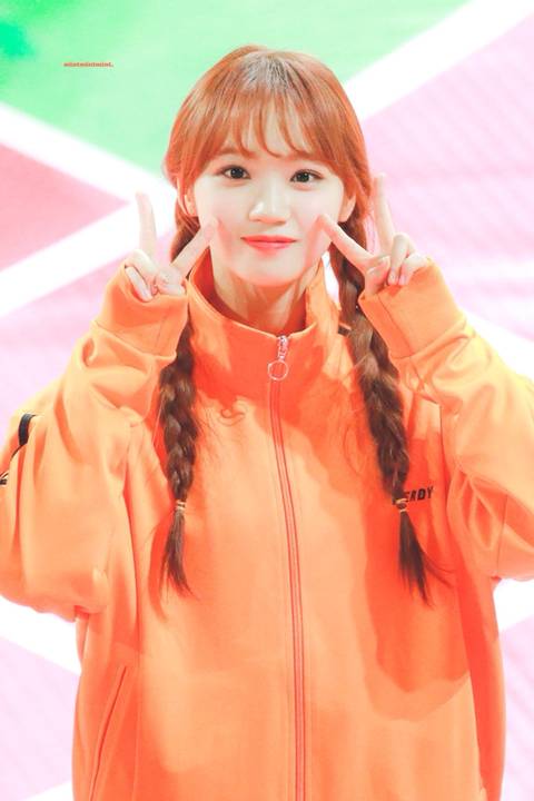 아이즈원) 양갈래 머리의 정석 김채원 - 인스티즈(instiz) 이슈 카테고리