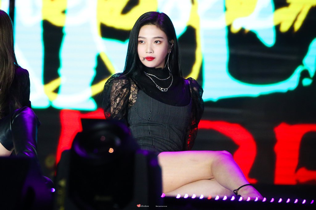 조이 누나 의상 넘무 좋코 | 인스티즈