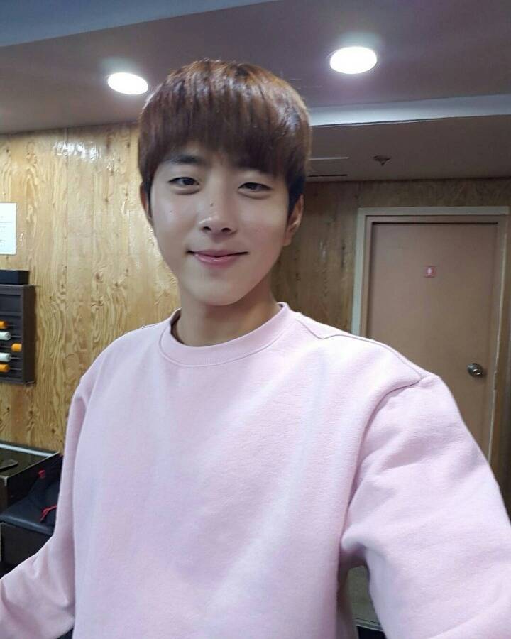 이정미 헌법재판관님 힘내세요. 남자 사진만 (데이터주의) | 인스티즈