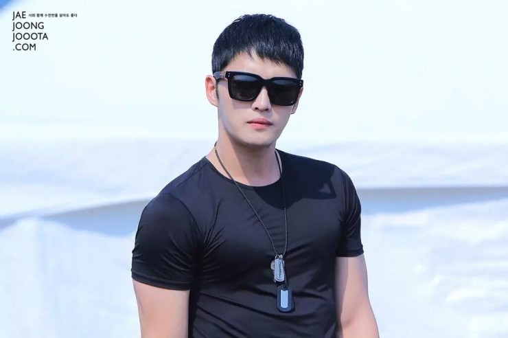 ê¹€ìž¬ì¤‘ êµ°ëŒ€ ê°€ê¸° ì „-í›„ ëª¸ ë³€í™” | ì¸ìŠ¤í‹°ì¦ˆ