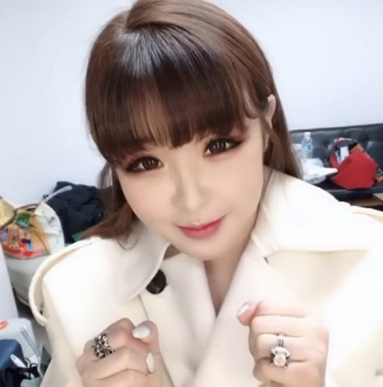 '컴백' 박봄 "명백히 마약 하지 않았다, 병 이겨내려 노력” | 인스티즈