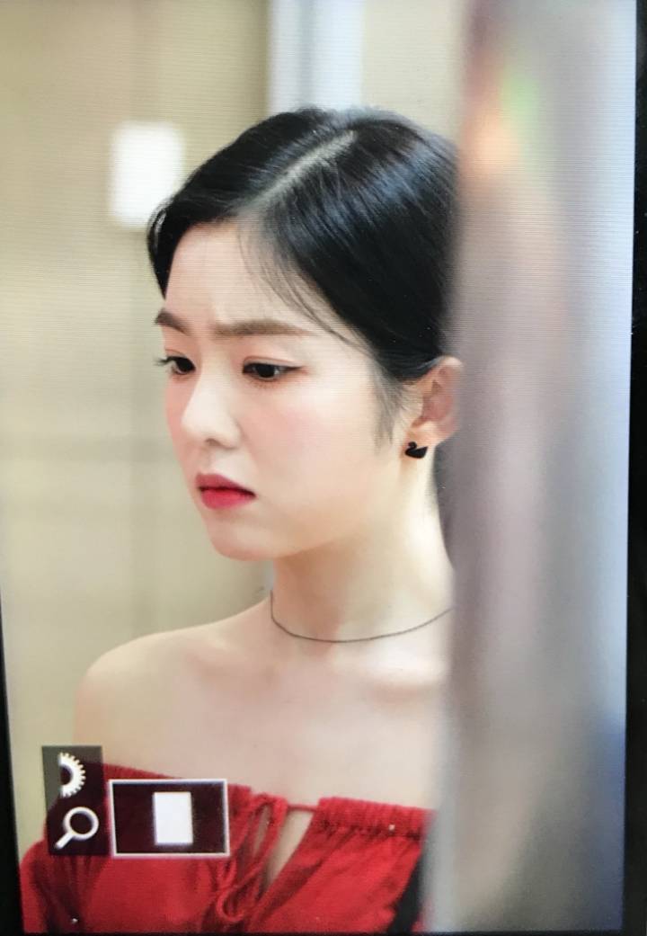 오프숄더 아이린 | 인스티즈