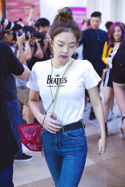 제니의 헤어스타일 중 개취로 가장 맘에드는것은? | 인스티즈