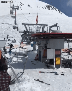 고장난 스키장 리프트 사고.gif | 인스티즈