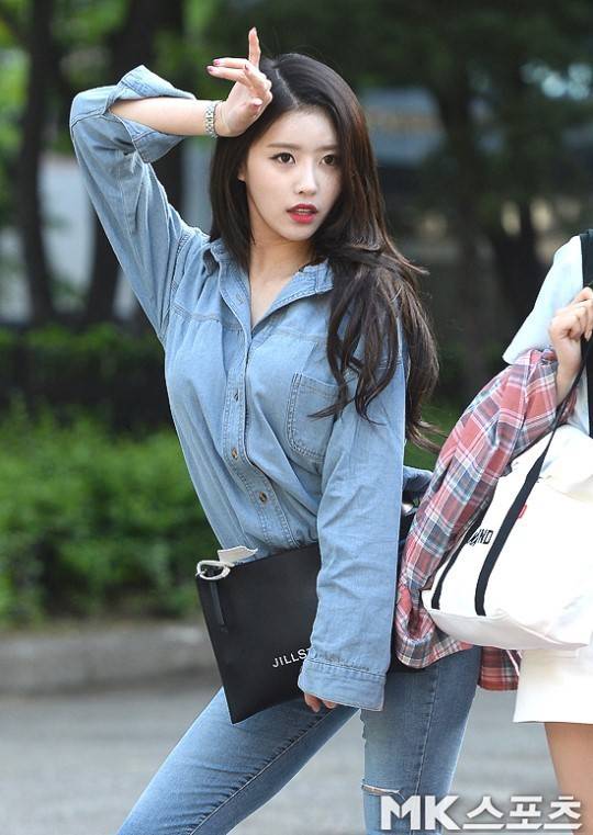 걸그룹 포토타임 전문가의 흔한 출근길 풍경.jpgif | 인스티즈