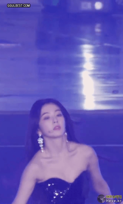 오프숄더 아이린 | 인스티즈