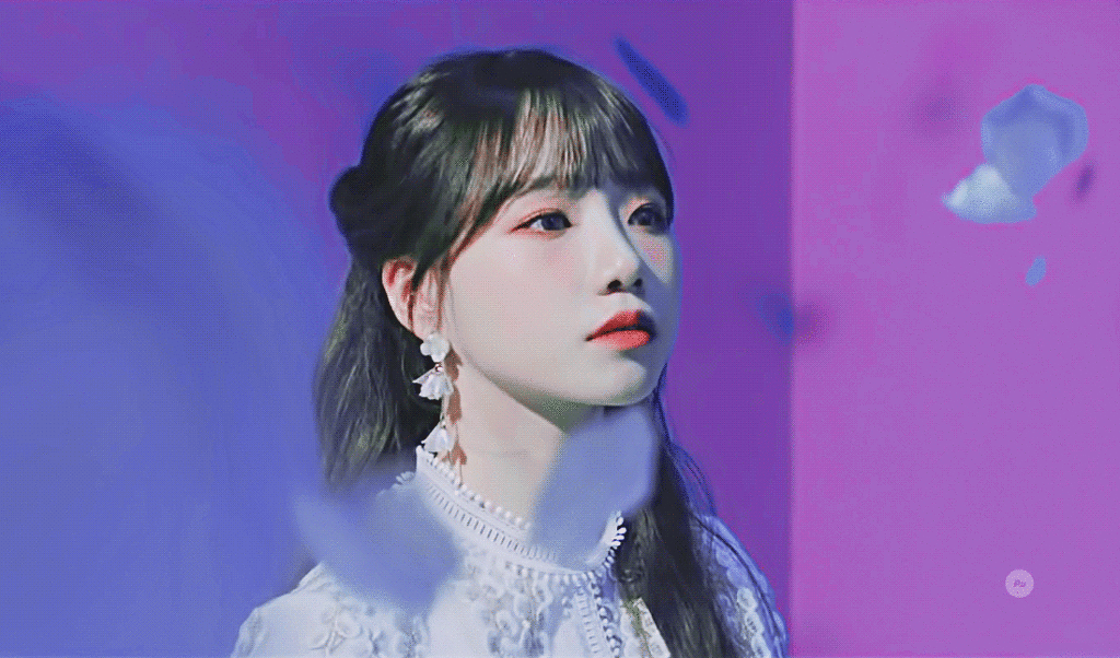 아이즈원 신곡 뮤비속 조유리(+게릴라데이트).jpgif | 인스티즈