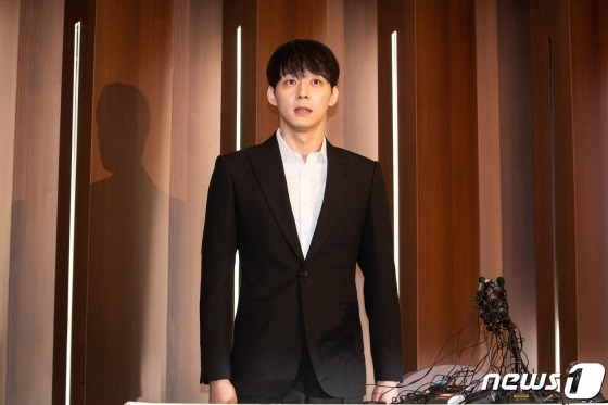 어제 살을 확 빼고 나타난 박유천과 로이킴 ㄷㄷ.jpg | 인스티즈