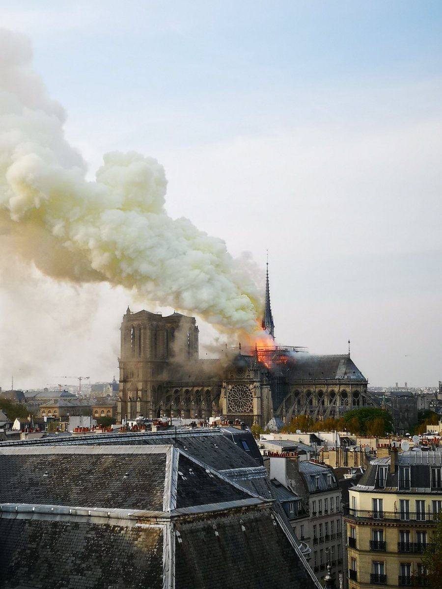 [1보] "파리 노트르담 대성당에 화재” 로이터 | 인스티즈
