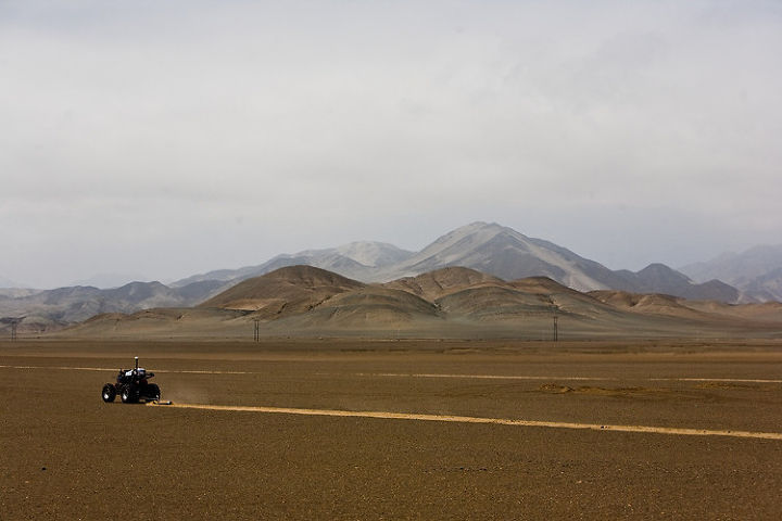 로봇이 그리는 나스카 라인 | 인스티즈