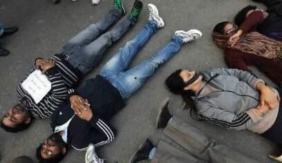 성폭행 반대 시위에 나선 인도 남자들.jpg | 인스티즈