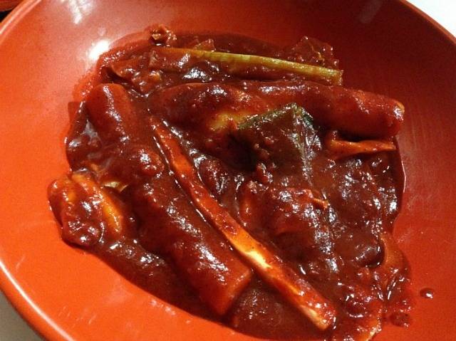 [떡볶이] 유명하지만 심하게 매워보이는 부산 매떡 | 인스티즈