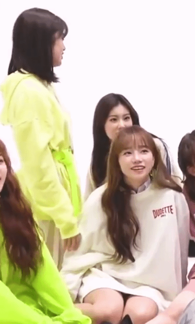 요즘 아주 귀여워 미칠것 같은 아이돌.gif | 인스티즈