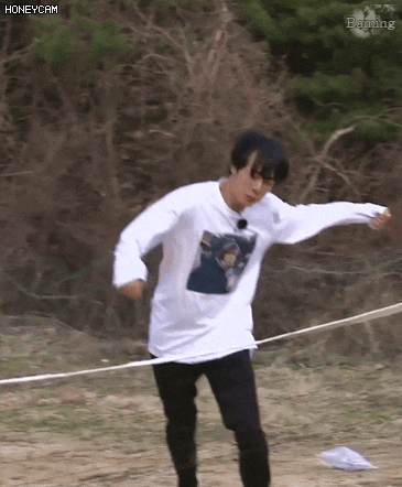 힘없이 못하는 위너 vs 힘차게 못하는 방탄 | 인스티즈