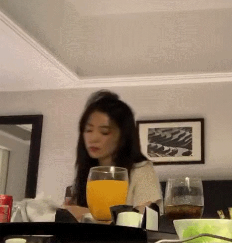 본인피셜 그지산발같다고하며 열심히 라방한 아이린.jpgif | 인스티즈