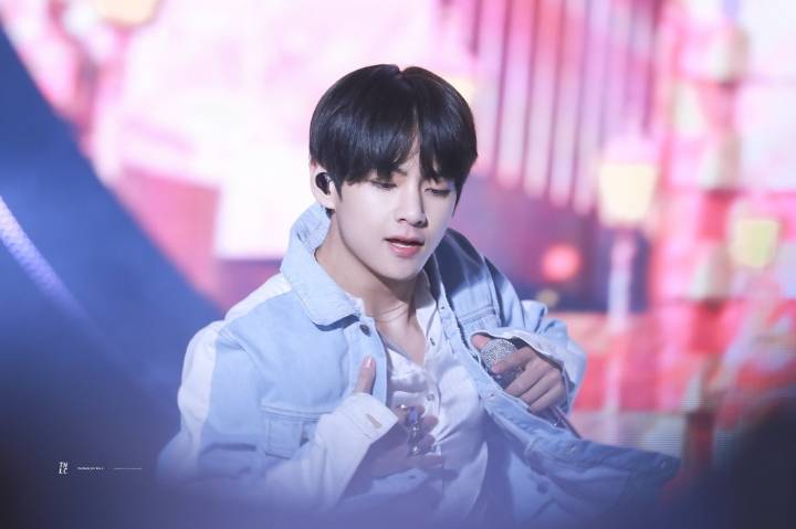 파란머리💙방탄소년단뷔💜보낼수가 없오😭 | 인스티즈