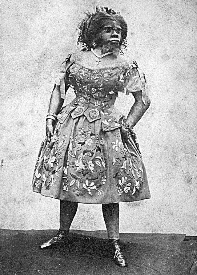 153년만의 장례식, 줄리아 파스트라나의 기구한 삶 | 인스티즈