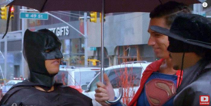 [왕좌의게임] 존 스노우로 분장하고 맨하탄 돌아댕기는 대너리스ㅋㅋㅋㅋㅋ.jpg | 인스티즈