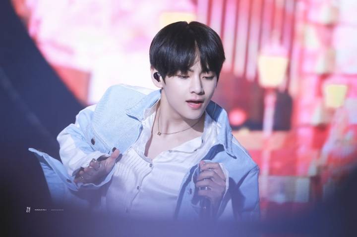 파란머리💙방탄소년단뷔💜보낼수가 없오😭 | 인스티즈