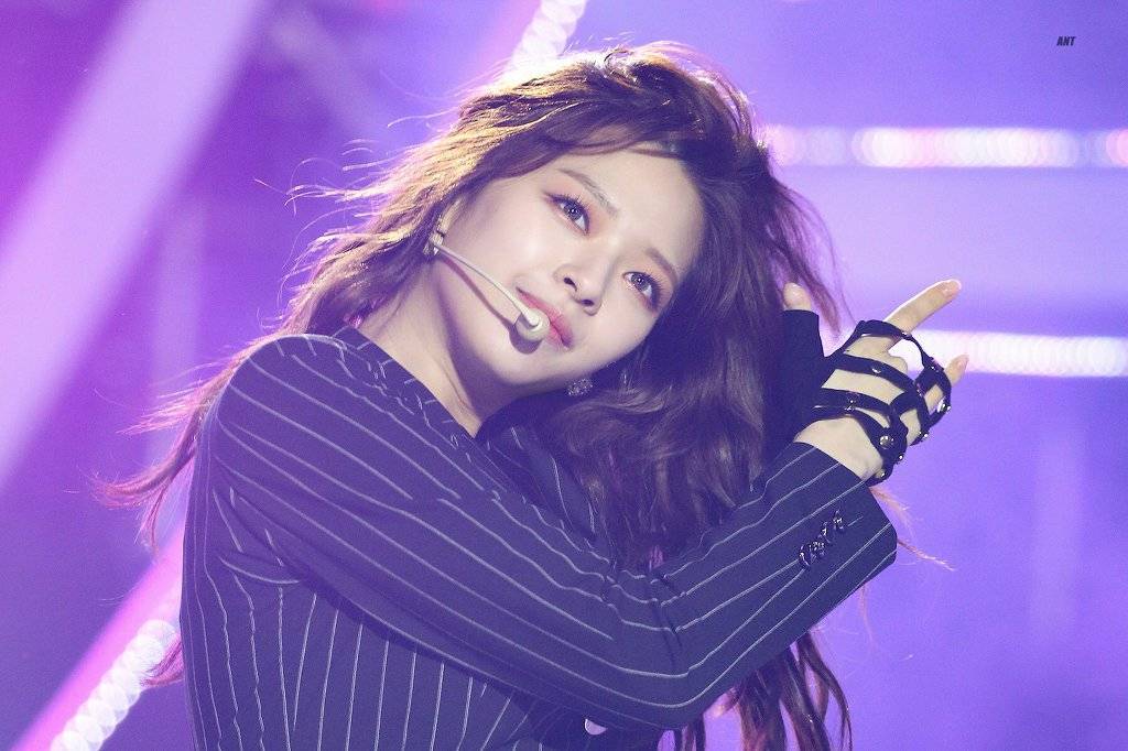 요즘 너무 이쁜 정연이 광주 슈퍼콘서트 | 인스티즈