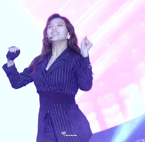 요즘 너무 이쁜 정연이 광주 슈퍼콘서트 | 인스티즈