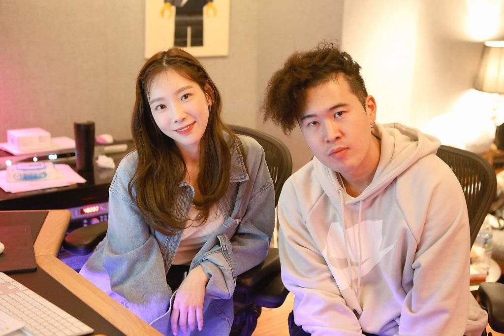 태연에게 과외받는 챈슬러 ㅋㅋㅋ | 인스티즈