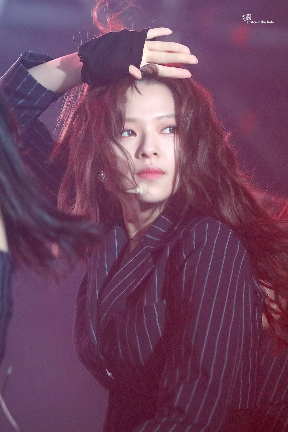 요즘 너무 이쁜 정연이 광주 슈퍼콘서트 | 인스티즈