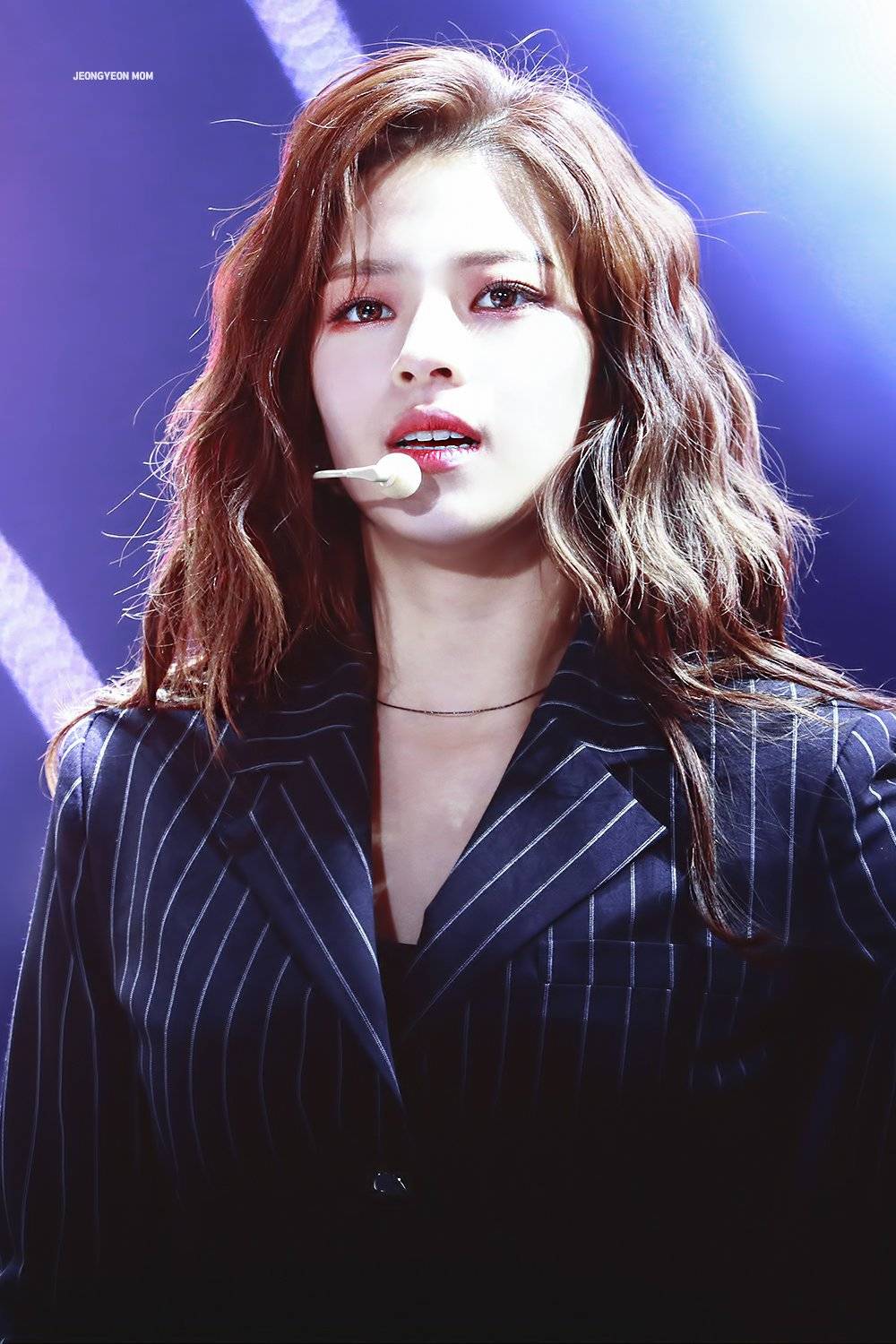 요즘 너무 이쁜 정연이 광주 슈퍼콘서트 | 인스티즈