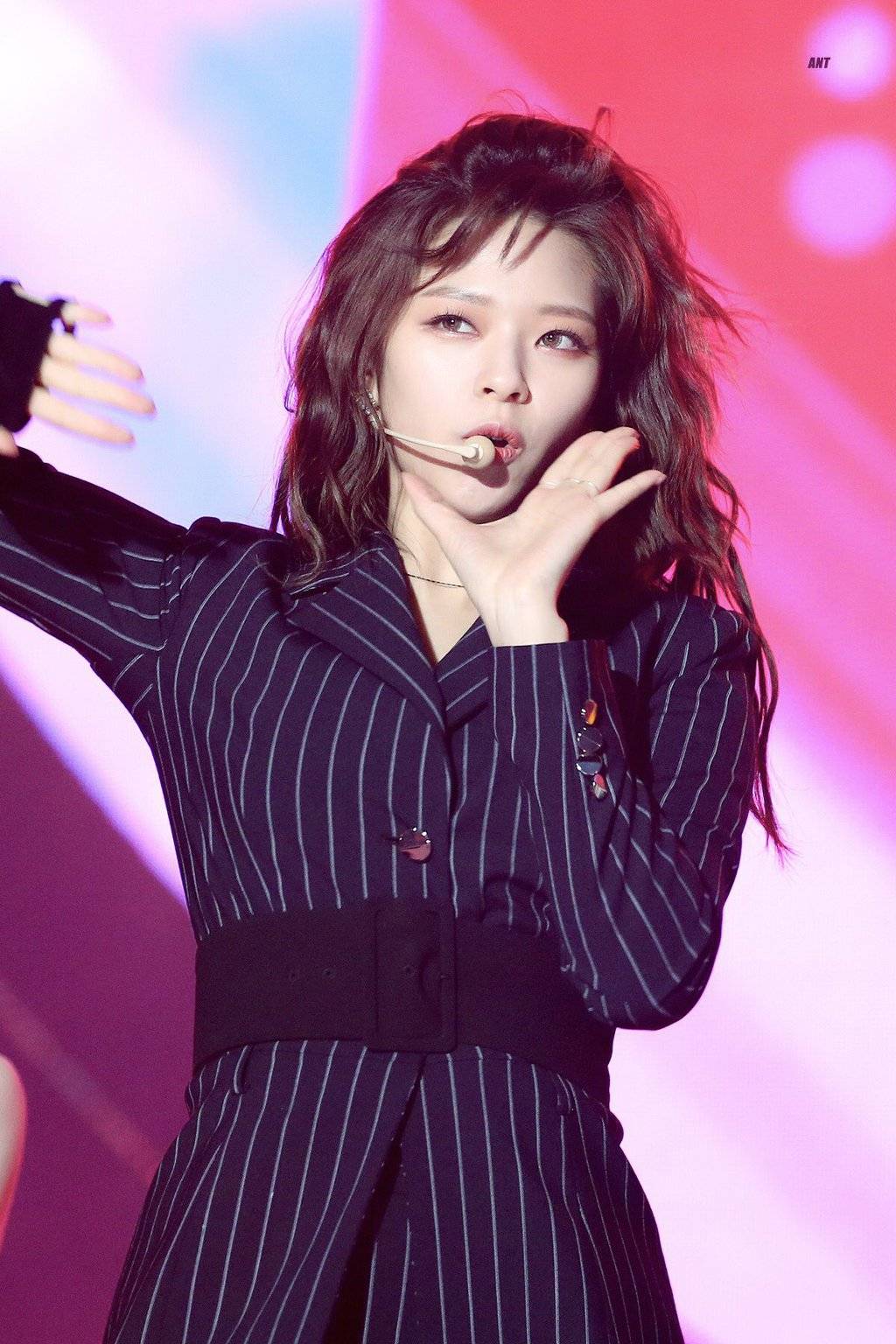 요즘 너무 이쁜 정연이 광주 슈퍼콘서트 | 인스티즈