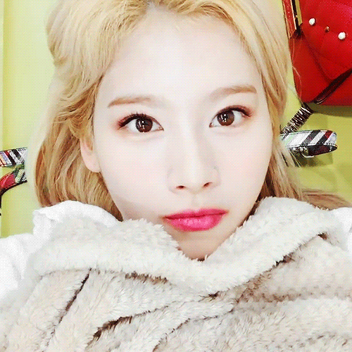 190426 오사카 구미호 사나 V 모두들 드르와아랏🤟❤️ + 190425 Fancy MCD | 인스티즈