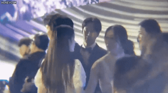 가수 아이유 & 배우 이지은 갭차이.gif | 인스티즈