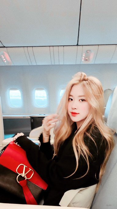 영어 말할때는 섹시하고 한국말 할때 귀여운 블랙핑크 로제 채영이♡ 스압주의 | 인스티즈