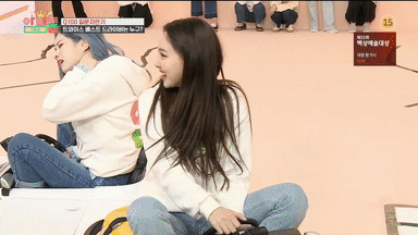 트와이스 다현 후진주차 접촉사고.gif | 인스티즈