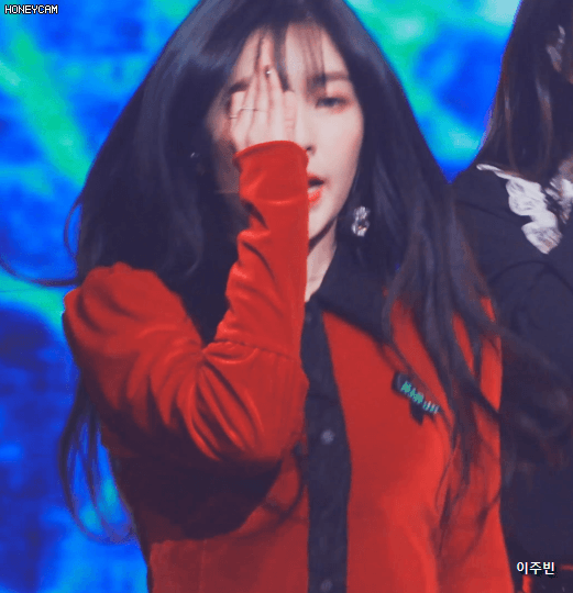 연말에도 미모 열일한 얼굴천재 아이린.gif | 인스티즈