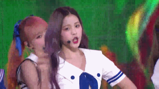 아이즈원, 원영이 오늘자 케이콘 무대 표정연기 | 인스티즈