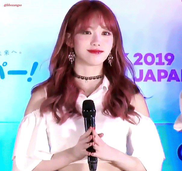 볼따구로 하트만드는 루다.gif | 인스티즈